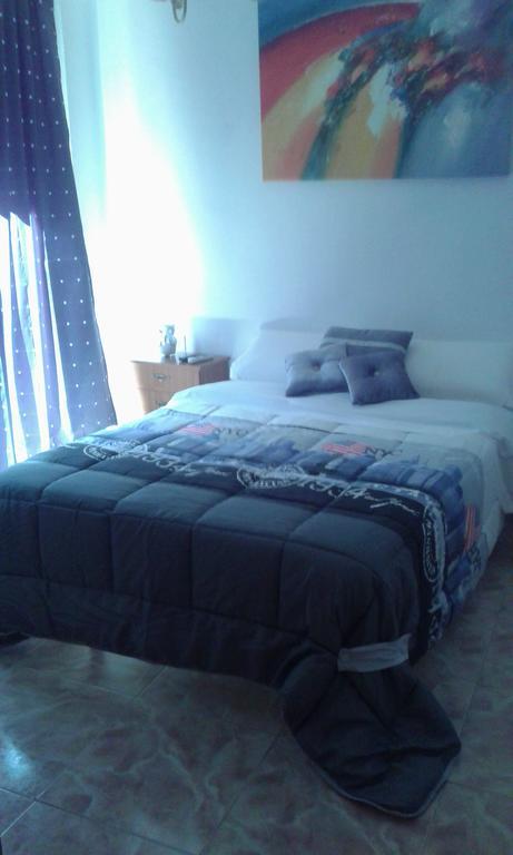 Comet Suites Almona Granada Zimmer foto